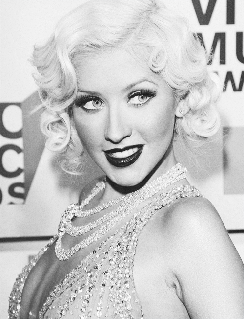 Christina Aguilera as Marilyn Monroe - Vintage Fashion Columnist Dianna ...